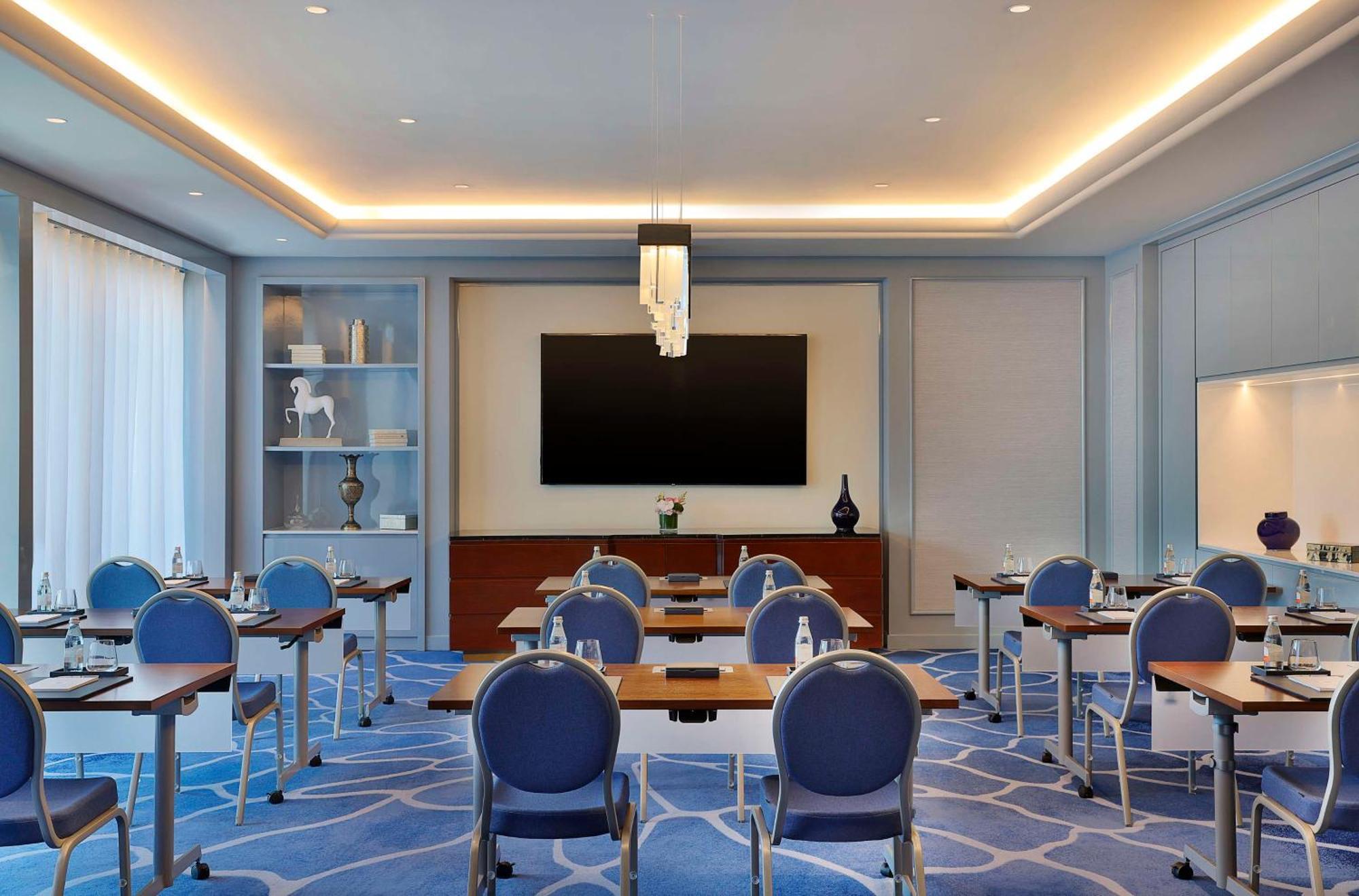 Waldorf Astoria Doha Lusail Exteriör bild Meeting room