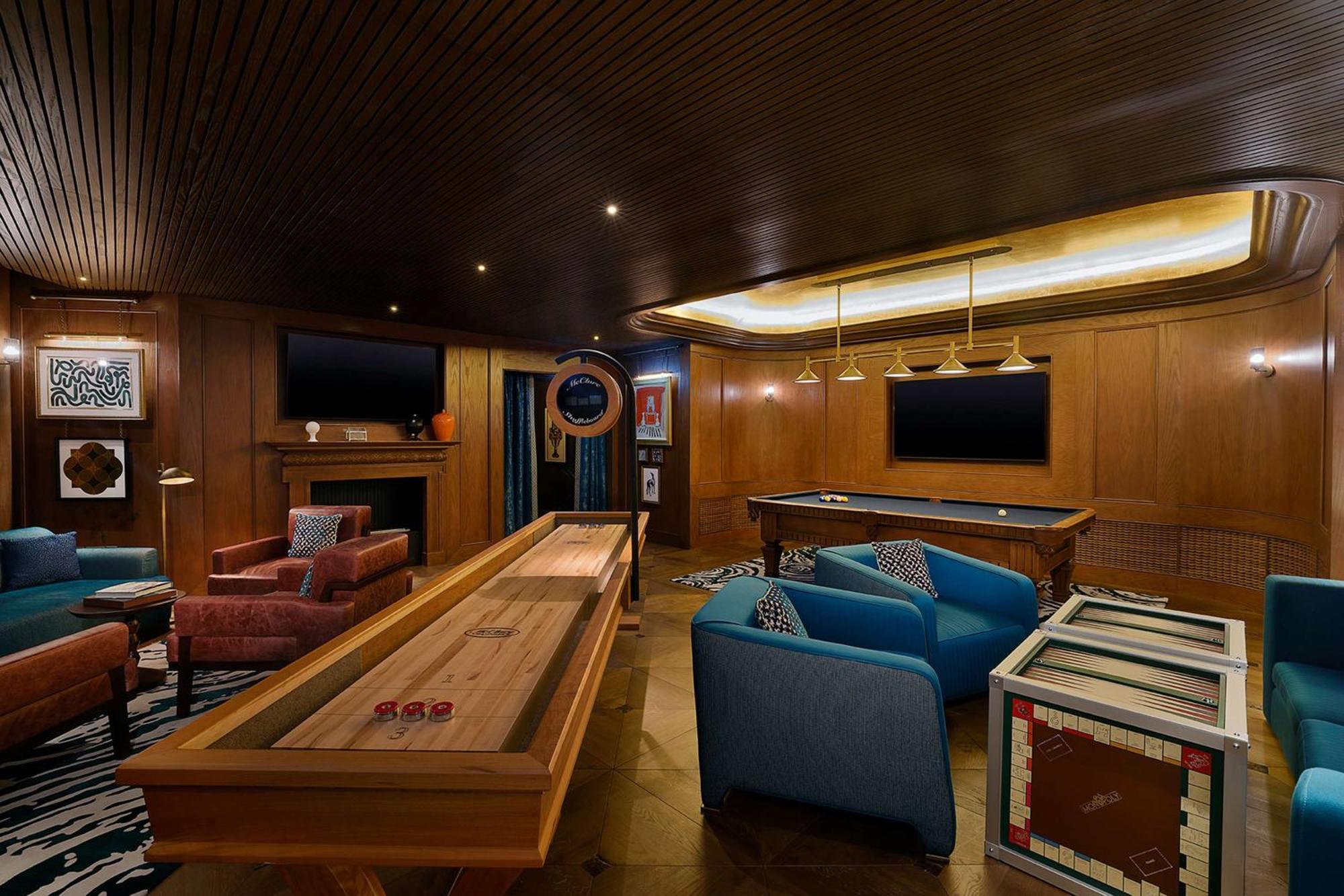 Waldorf Astoria Doha Lusail Exteriör bild The Sports Bar